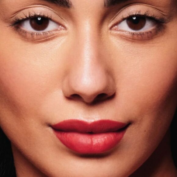 🌻 ICONIC VIXEN Vivid Ruby Red Cloud Kiss Matte Lip Mousse New FullSz - Picture 2 of 11